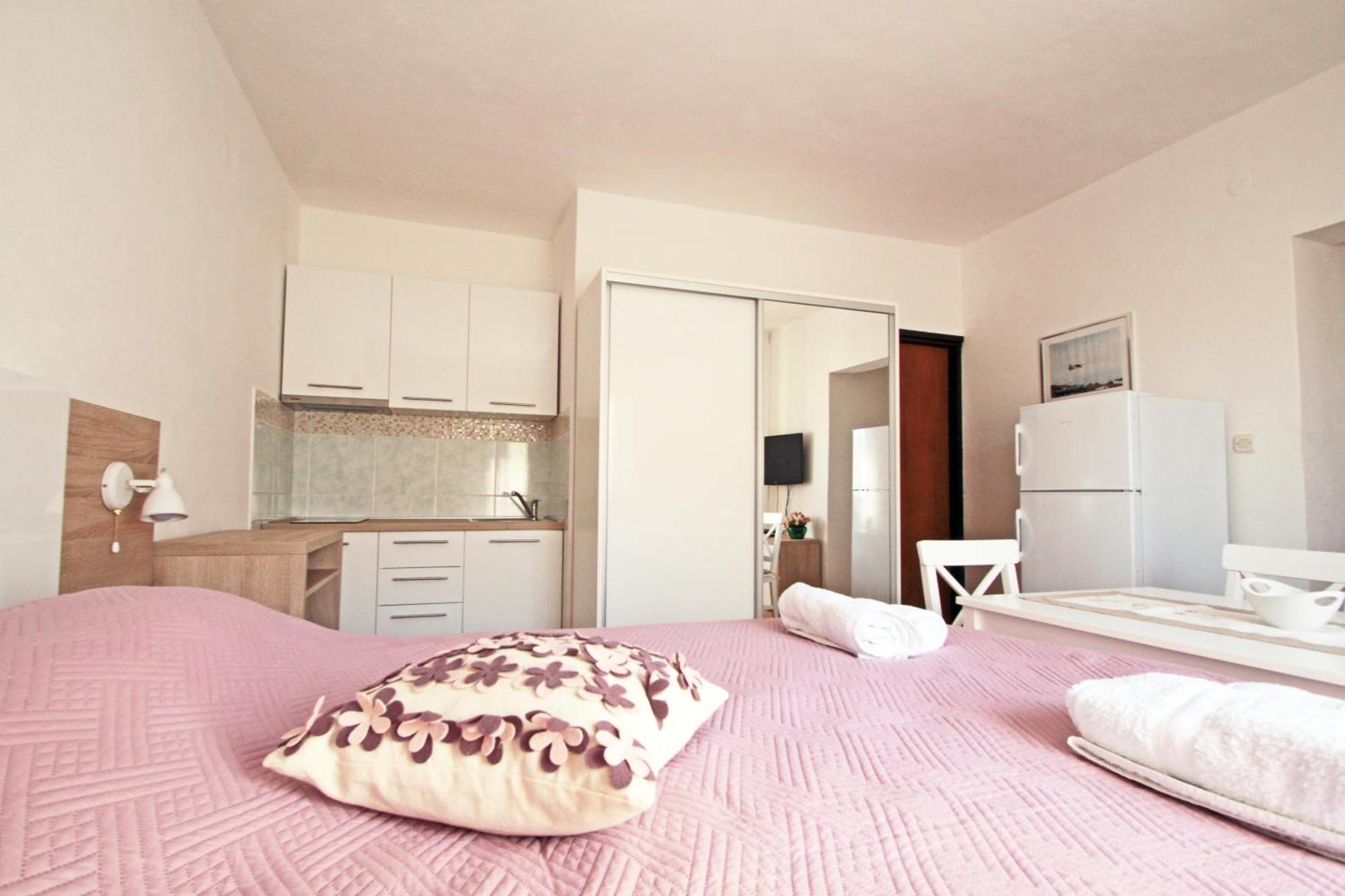 Kondrić Apartment Vinjerac