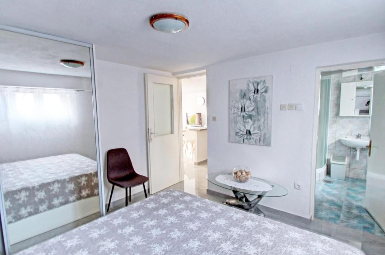 Apartment Kondric Vinjerac
